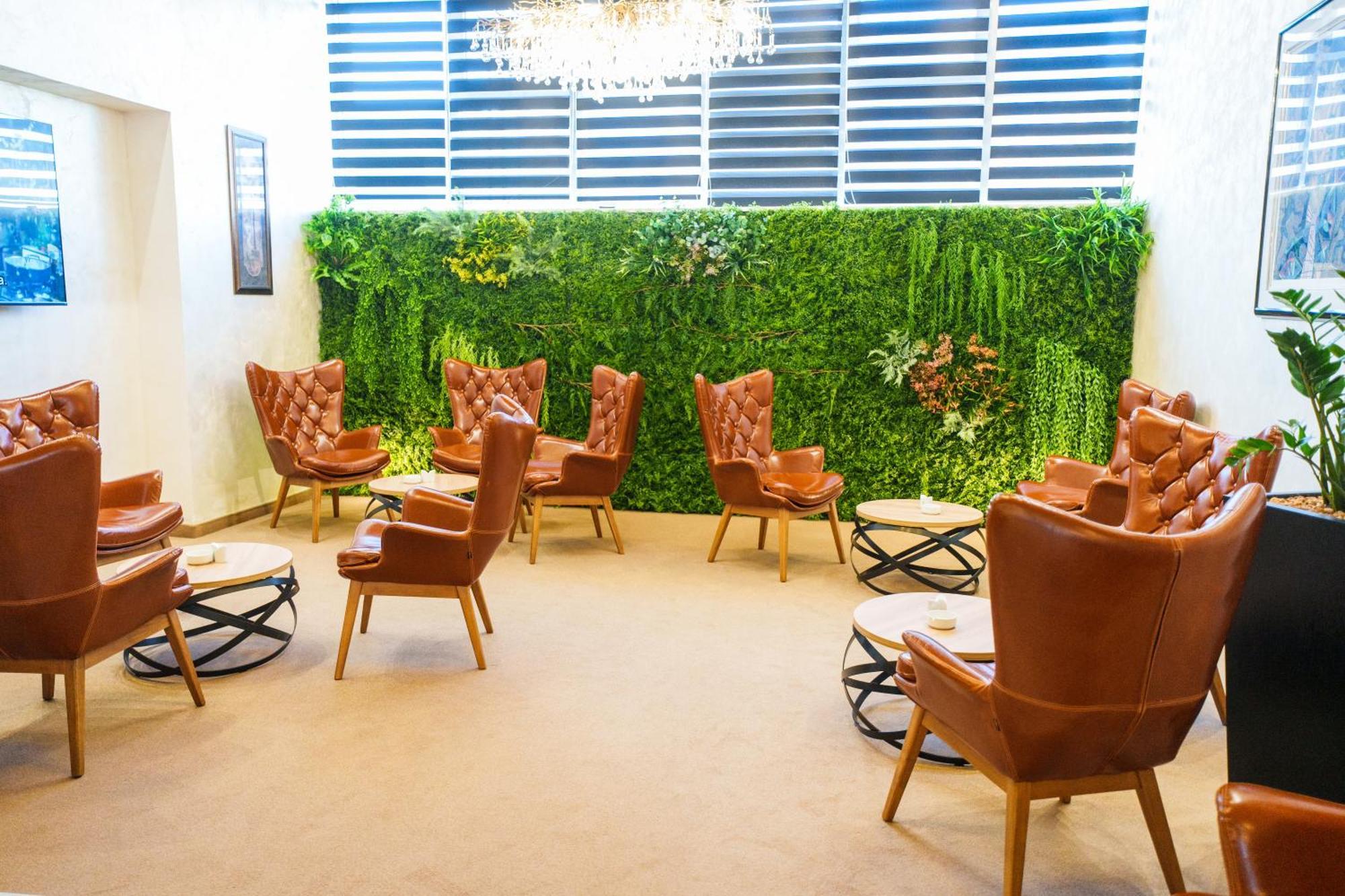 Hotel Monogram Park Ruma Exteriör bild
